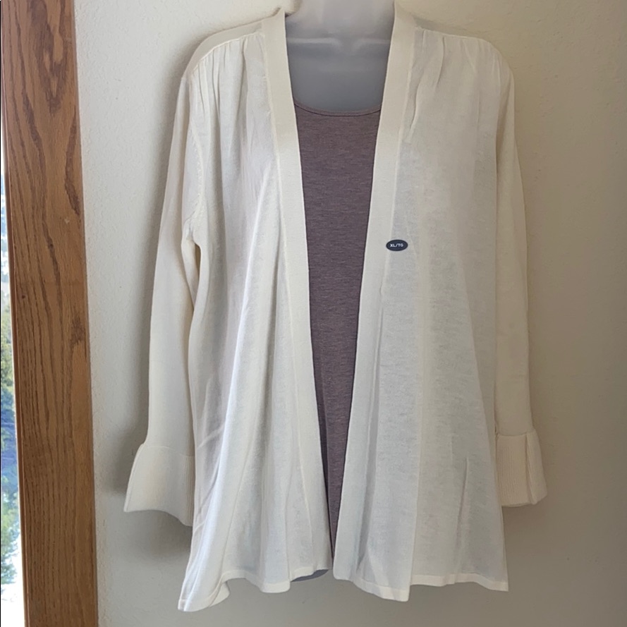 Brand New Van Heusen Cardigan Brand New Van Heusen Cardigan